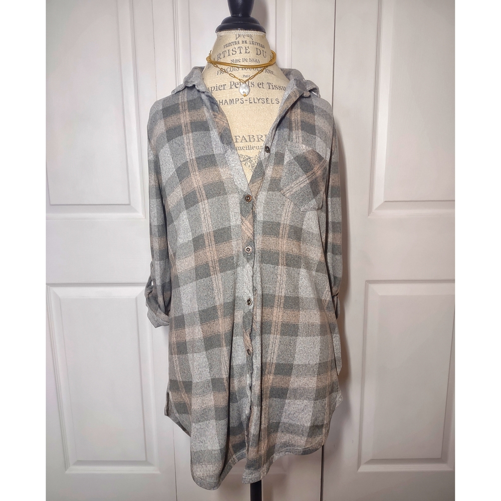 Polly & Esther Women's Medium Plaid Button Down  Roll Tab Sleeve| Grey & Pink